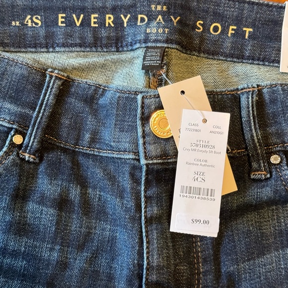 WHITE HOUSE BLACK MARKET JEANS…SIZE 4 CURVY SHORT NEW WITH TAG - Picture 16 of 16